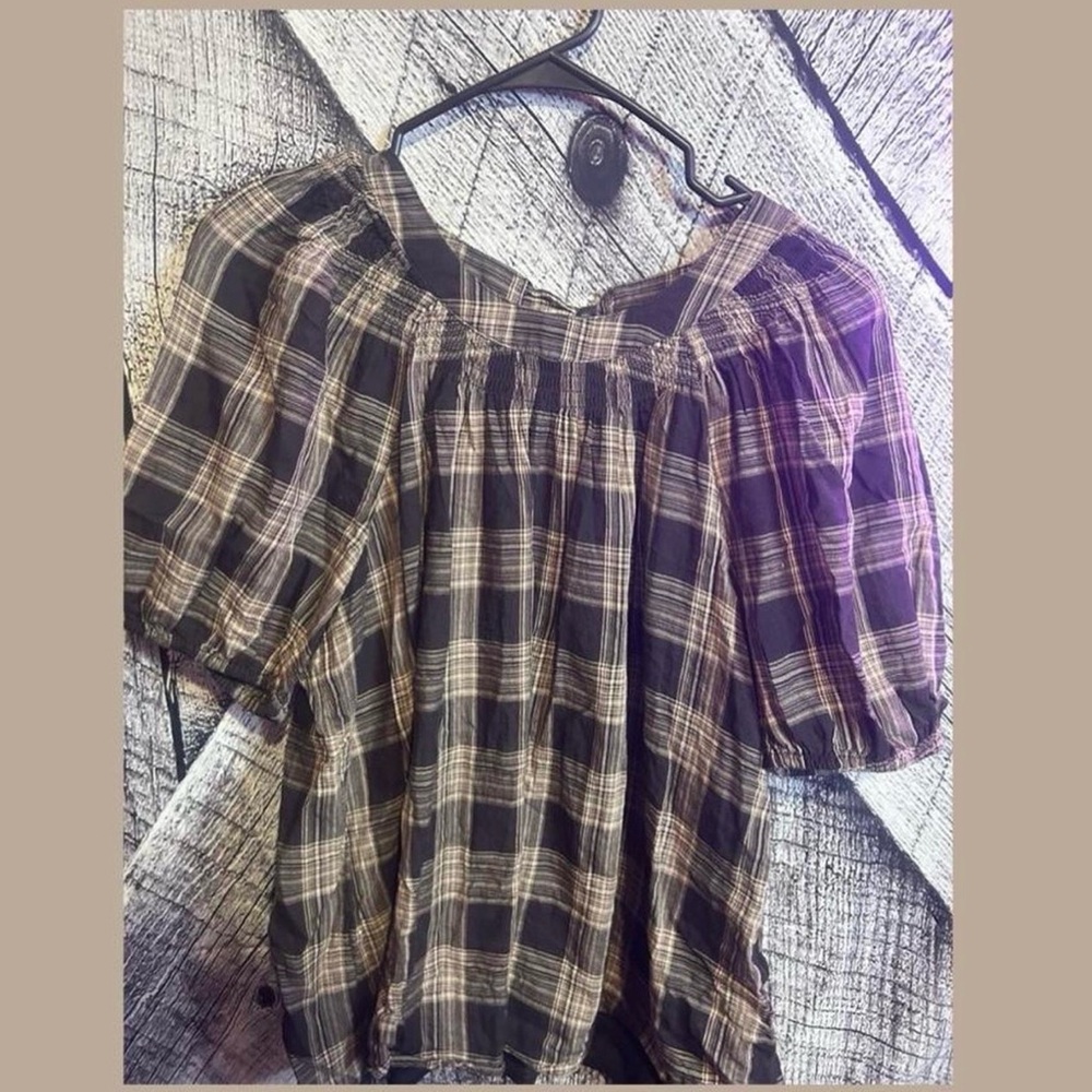 LC Lauren Conrad Black and Cream Plaid Peasant Blouse